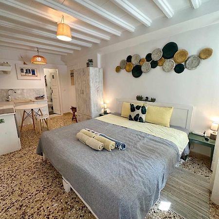 Petra Pelikan Mykonos Town Екстер'єр фото